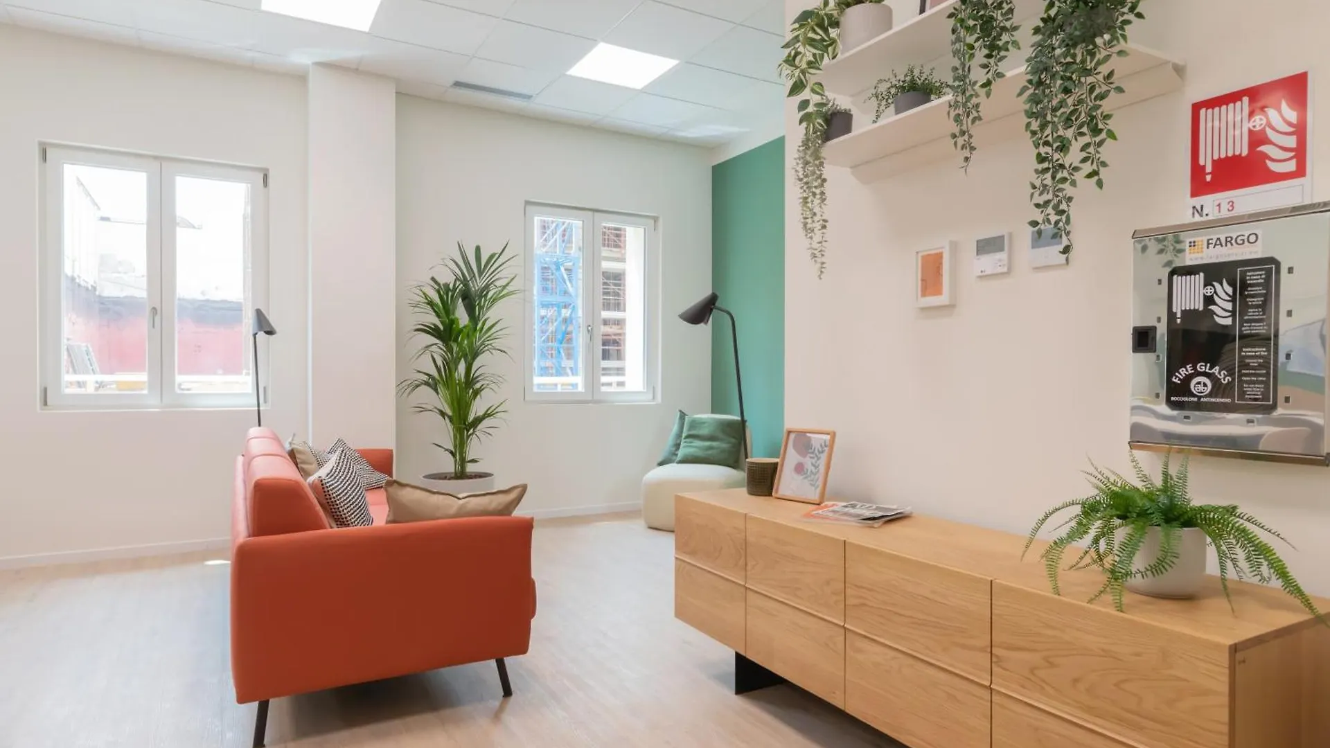 Well-Located Campus Rooms Near City Park Milan Apartment