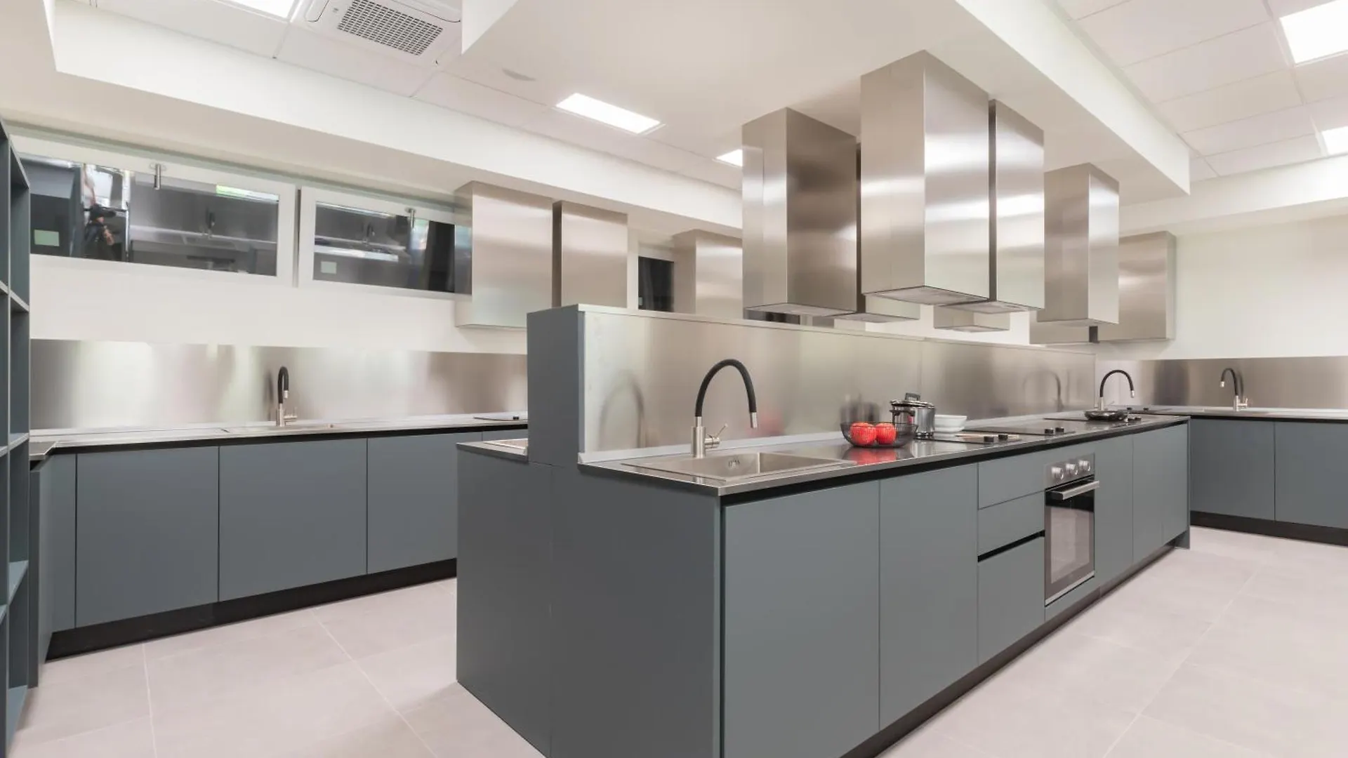 Well-Located Campus Rooms Near City Park Milan 0*,