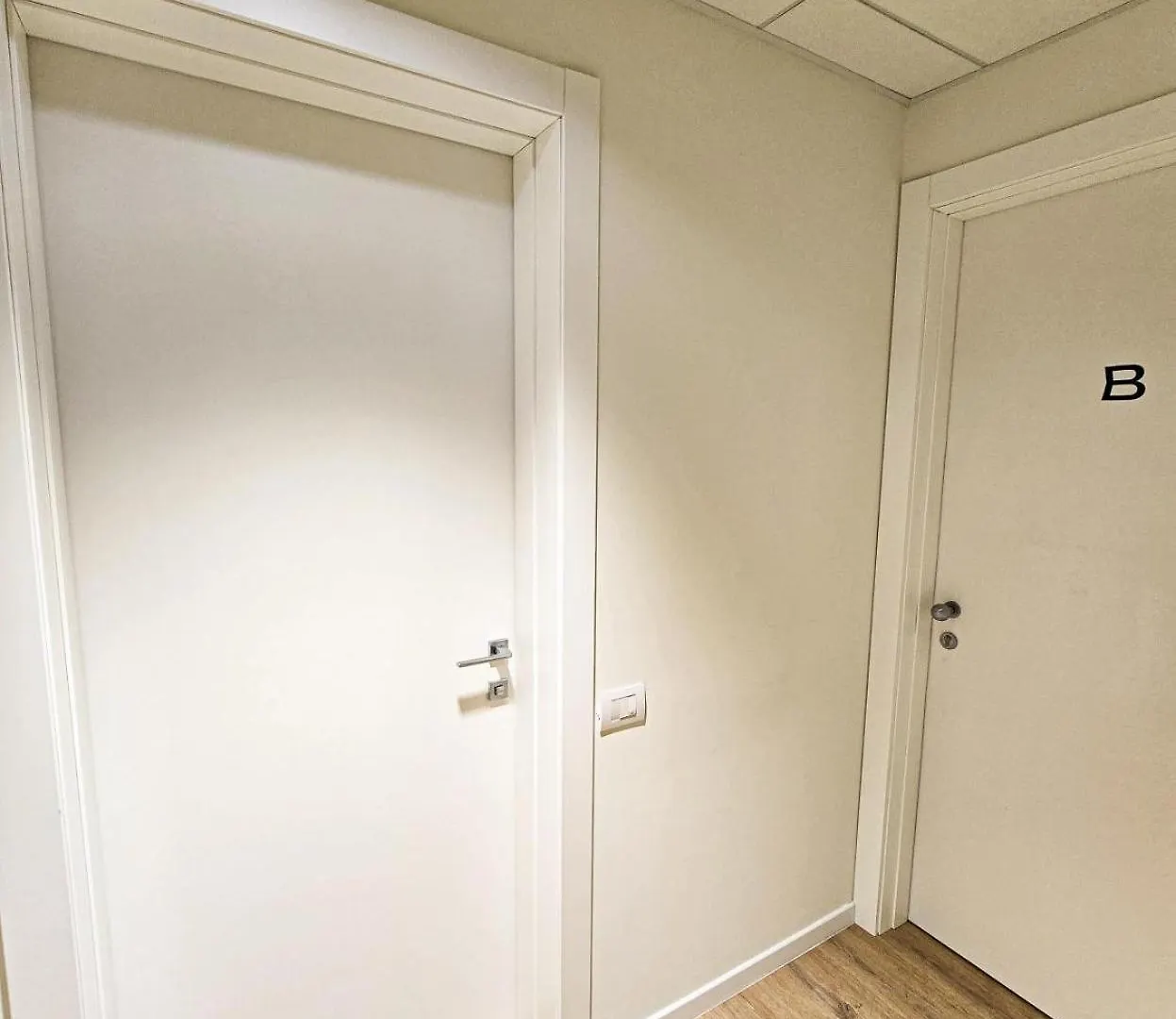 Well-Located Campus Rooms Near City Park Milan 0*,  Italy