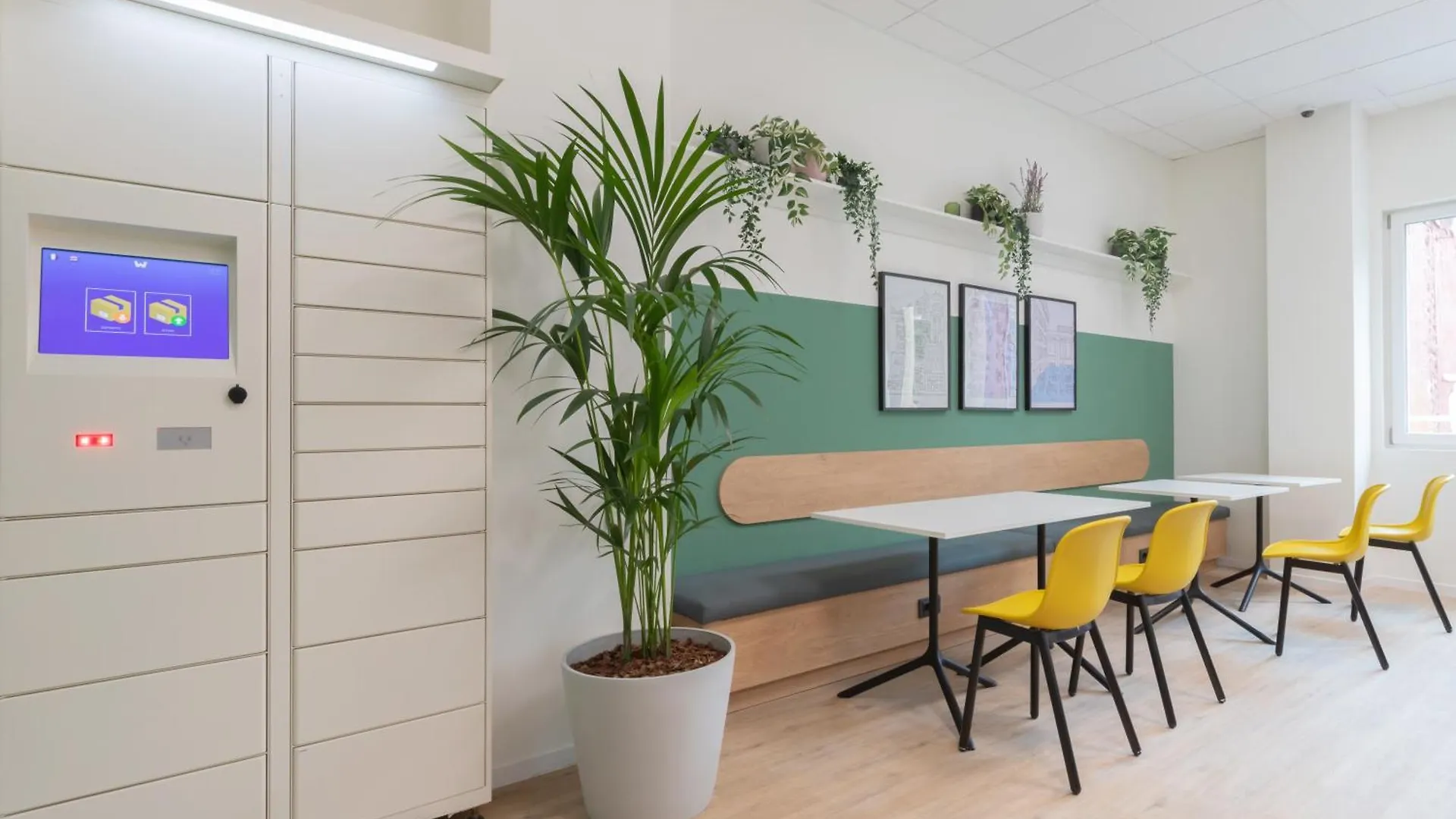 Well-Located Campus Rooms Near City Park Milan Apartment
