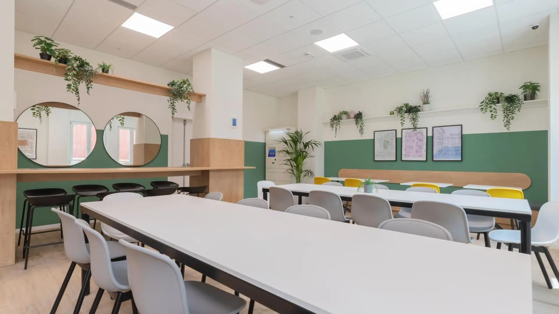 Apartment Well-Located Campus Rooms Near City Park Milan Italy